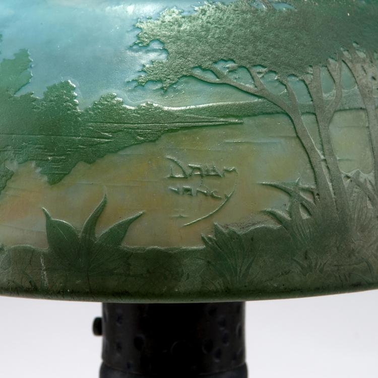 Bild 2 zu Objekt, 'Paysage lacustre' table light, c1910, Daum Fr&egrave;res, Nancy, 126 79