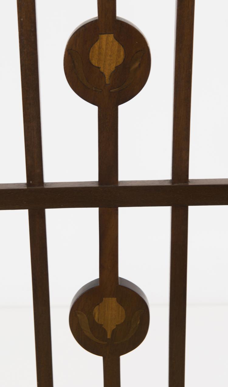 Bild 2 zu Objekt, Armlehnstuhl, um 1900, Wylie & Lochhead, Glasgow (zugeschrieben), 126 640