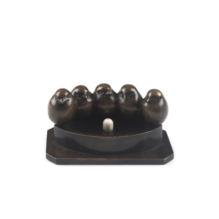 Hauptbild zu Objekt, Tischklingel 'Spatzen', um 1910, Deutschland, 126 518