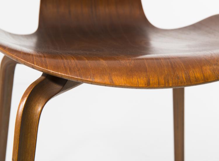 Bild 6 zu Objekt, Stuhl 'Grand Prix', 1957, Arne Jacobsen, Hansen, Fritz, Aller&ouml;d, 127B 417
