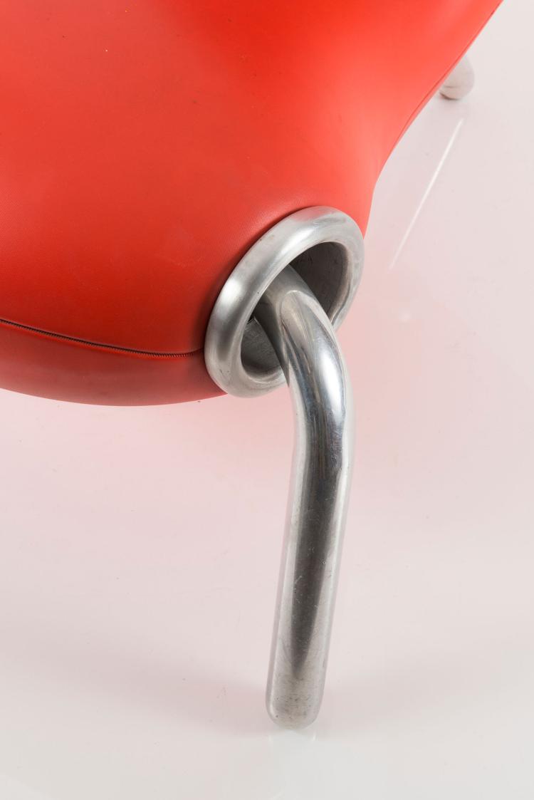 Bild 4 zu Objekt, 'Embryo' chair, 1988, Marc Newson, Id&eacute;e, Tokio, 127B 570