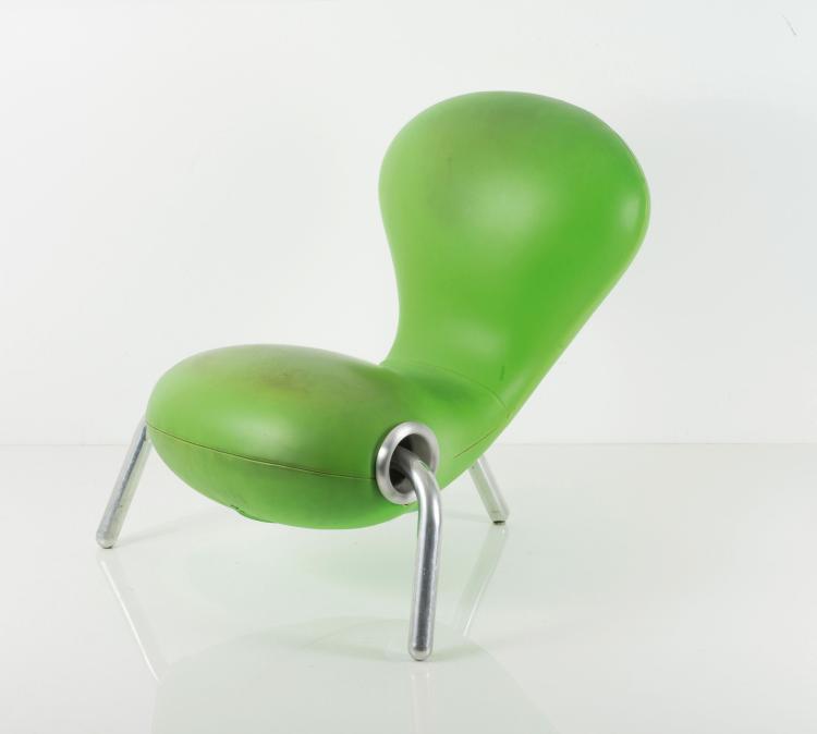 Bild 1 zu Objekt, Sessel 'Embryo', 1988, Marc Newson, Id&eacute;e, Tokio, 127B 569