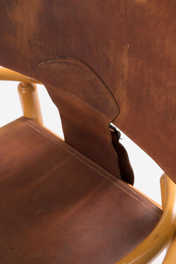 Bild 3 zu Objekt, Zwei Armlehnsessel 'G23' mit Beistelltisch, 1974, Werther Toffoloni, Germa Mobili, Italien, 127A 247