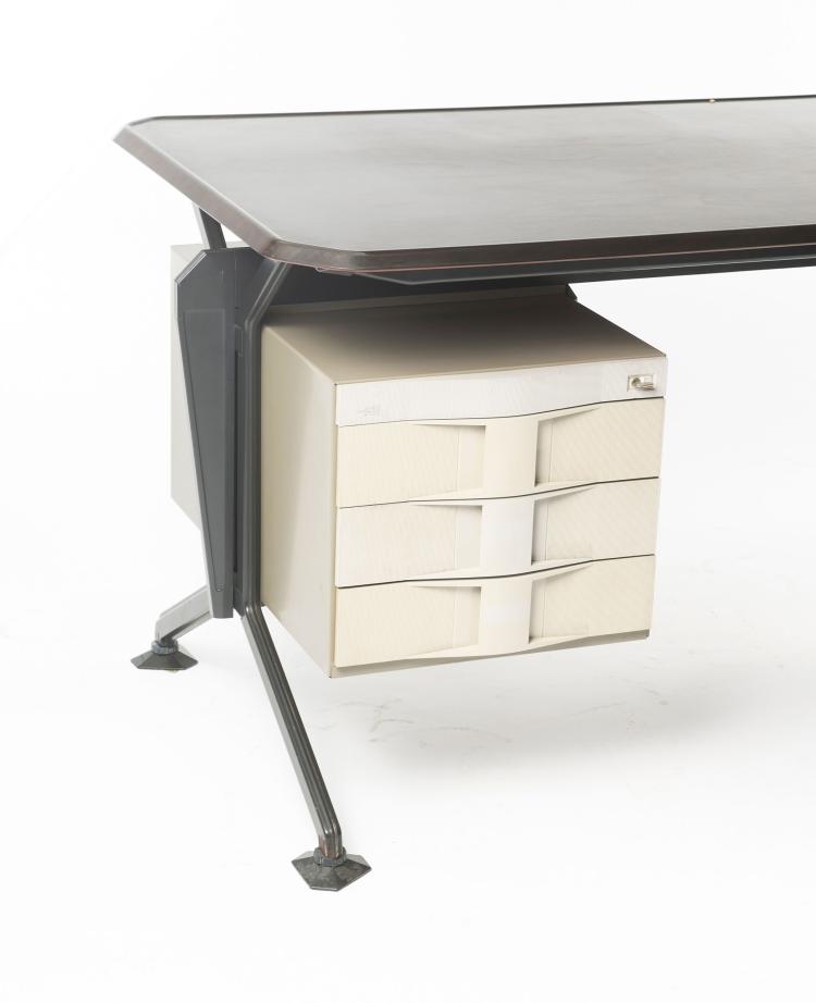 Bild 1 zu Objekt, 'Arco' writing desk, 1963, Studio B.B.P.R., Olivetti, Ivrea, 127A 152