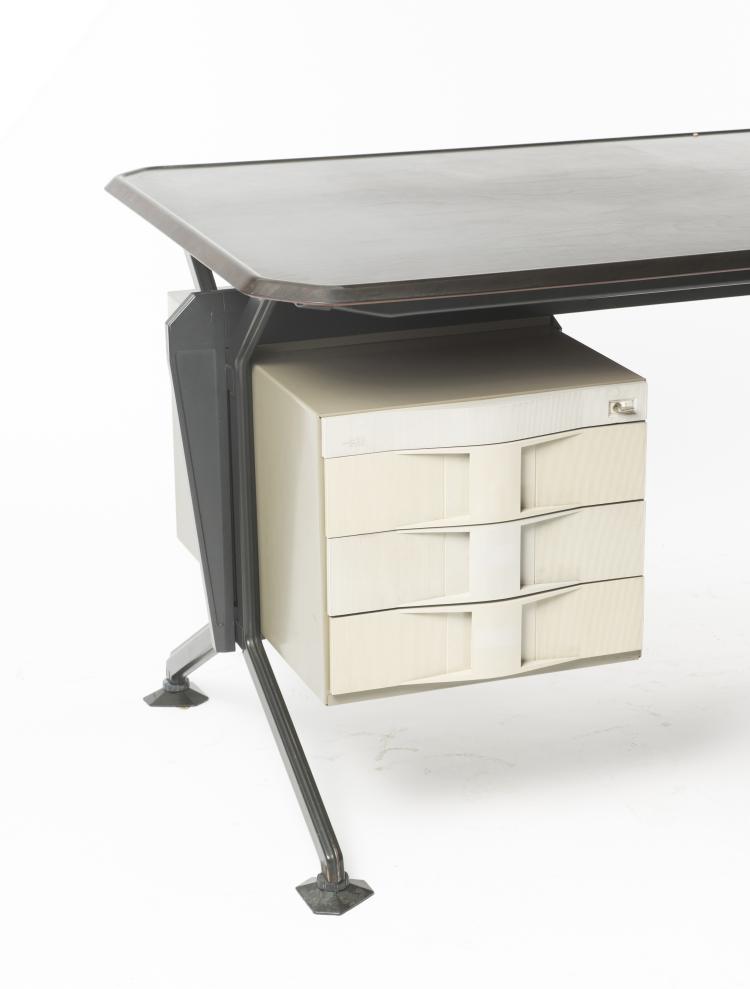 Bild 2 zu Objekt, 'Arco' writing desk, 1963, Studio B.B.P.R., Olivetti, Ivrea, 127A 152