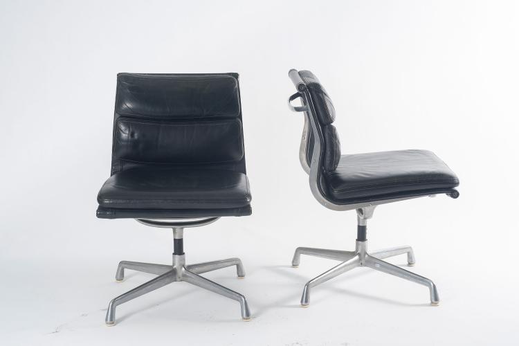 Bild 1 zu Objekt, Two 'soft pad' side chairs, 1969, ICF Cadsana, Mailand, 127B 506