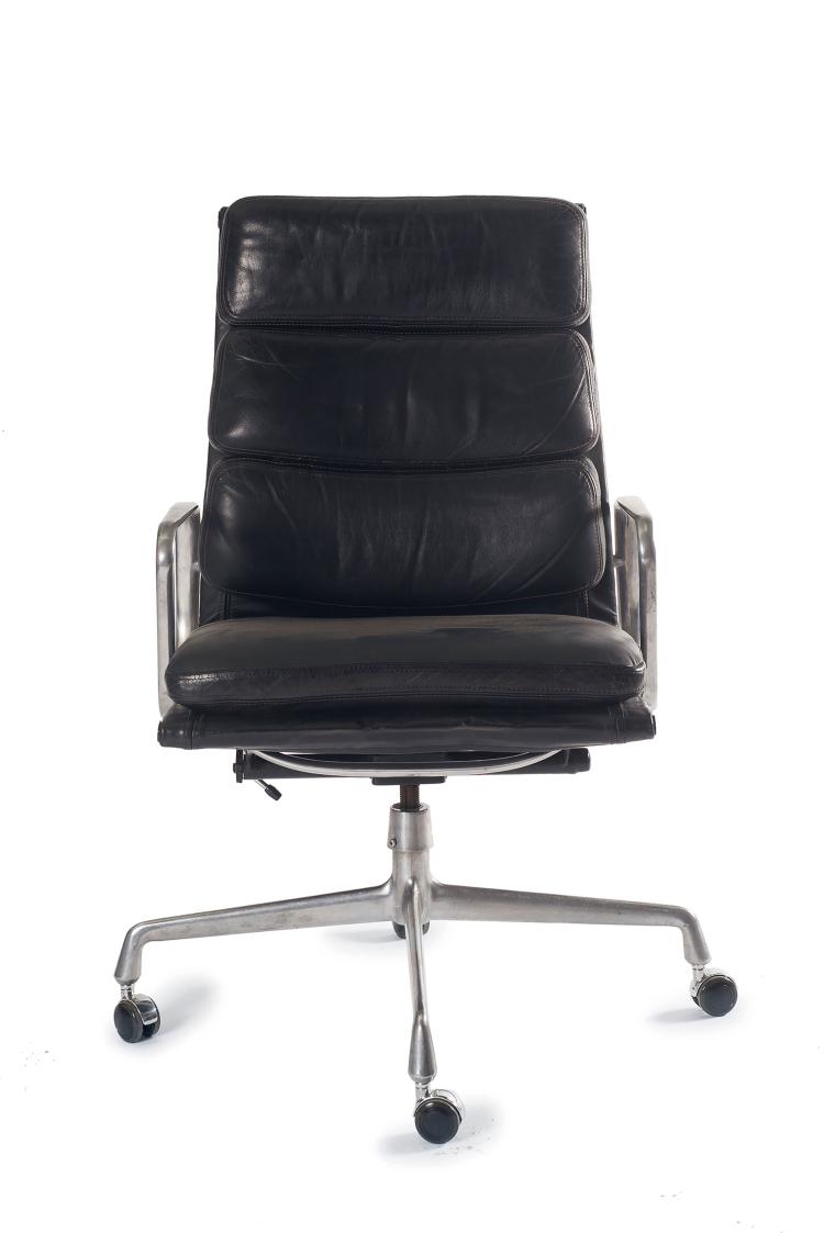 Hauptbild zu Objekt, 'Soft Pad' highback armchair, 1969, ICF Cadsana, Mailand, 127B 504