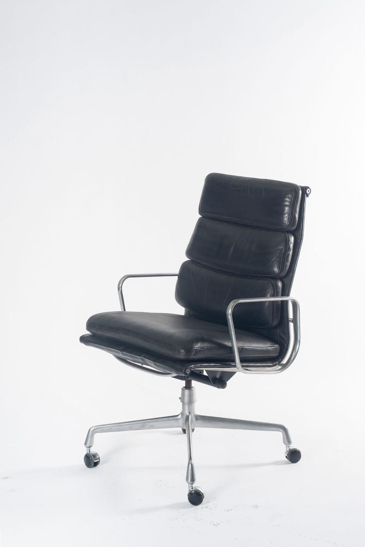 Bild 1 zu Objekt, 'Soft Pad' highback armchair, 1969, ICF Cadsana, Mailand, 127B 504