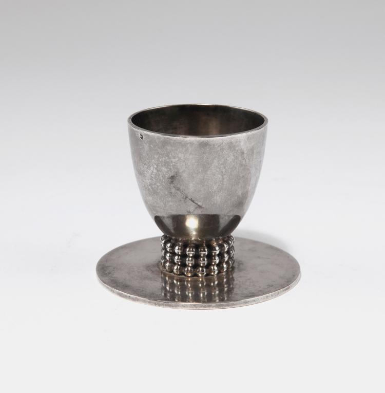 Hauptbild zu Objekt, Egg cup, c1948, Despr&eacute;s, Jean, Avallon, 129 435