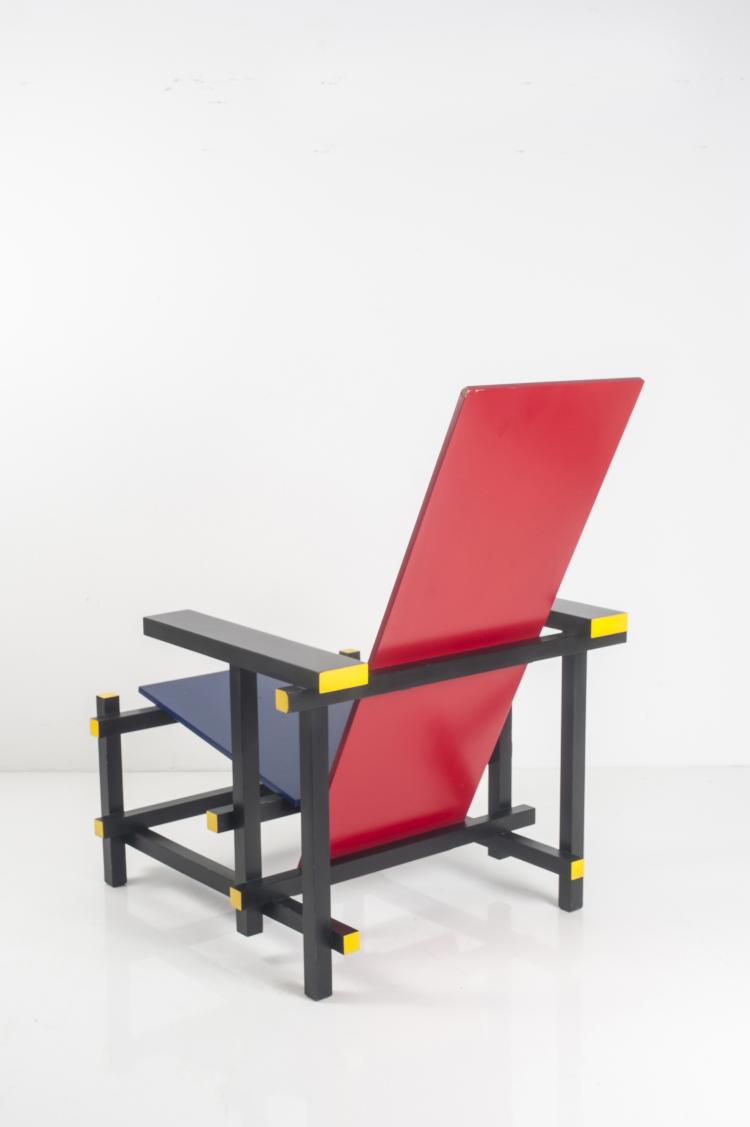 Bild 5 zu Objekt, 'Red and blue' chair, 1918, Gerrit Rietveld, Cassina, Mailand, 127B 283