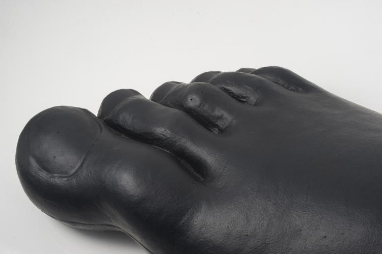 Bild 2 zu Objekt, Sitzobjekt 'Fu&szlig;' aus der Serie 'UP7', 1969, Gaetano Pesce, B&B Italia, Novedrate, Como, 127A 181