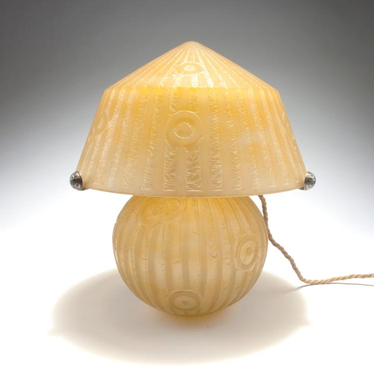 Bild 1 zu Objekt, Table light, c1925, Daum Fr&egrave;res, Nancy, 126 108