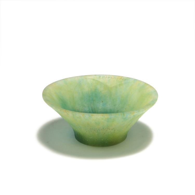 Hauptbild zu Objekt, Kleine Schale, um 1920, Walter, Amalric, Nancy, 126 276