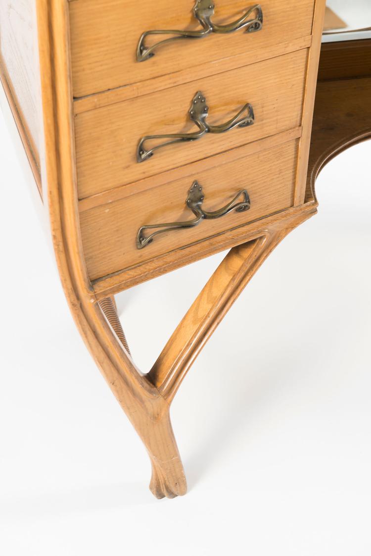 Bild 2 zu Objekt, Frisierkommode, um 1900, Belgien, 126 621