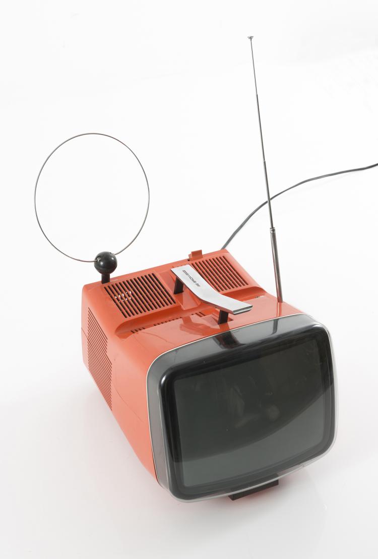Bild 2 zu Objekt, 'Algol 11' TV set, 1964, Richard Sapper, Super Fluo; Brionvega, Mailand, 127A 158