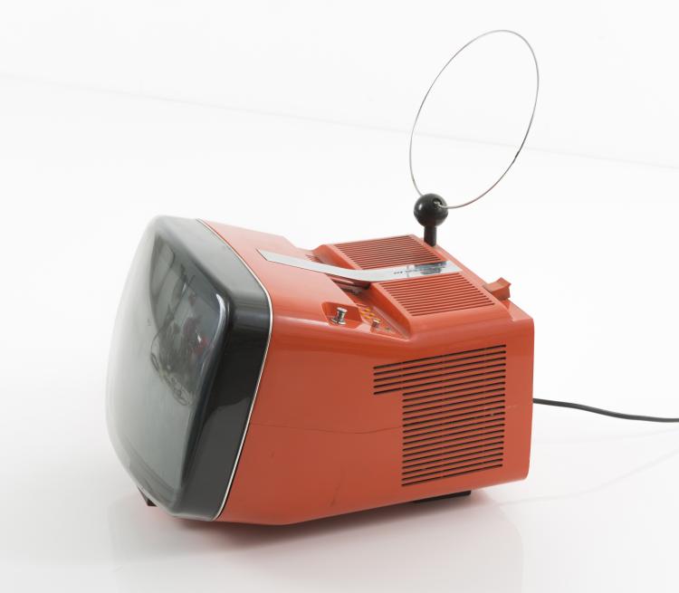 Bild 3 zu Objekt, 'Algol 11' TV set, 1964, Richard Sapper, Super Fluo; Brionvega, Mailand, 127A 158