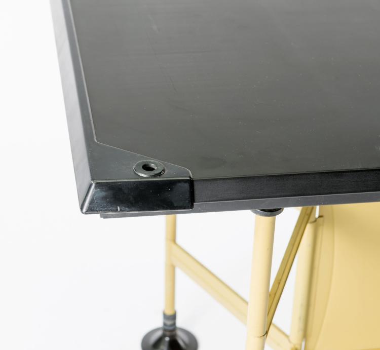 Bild 2 zu Objekt, Schreibtisch 'Spazio', 1959, Studio B.B.P.R., Olivetti, Ivrea, 127A 96