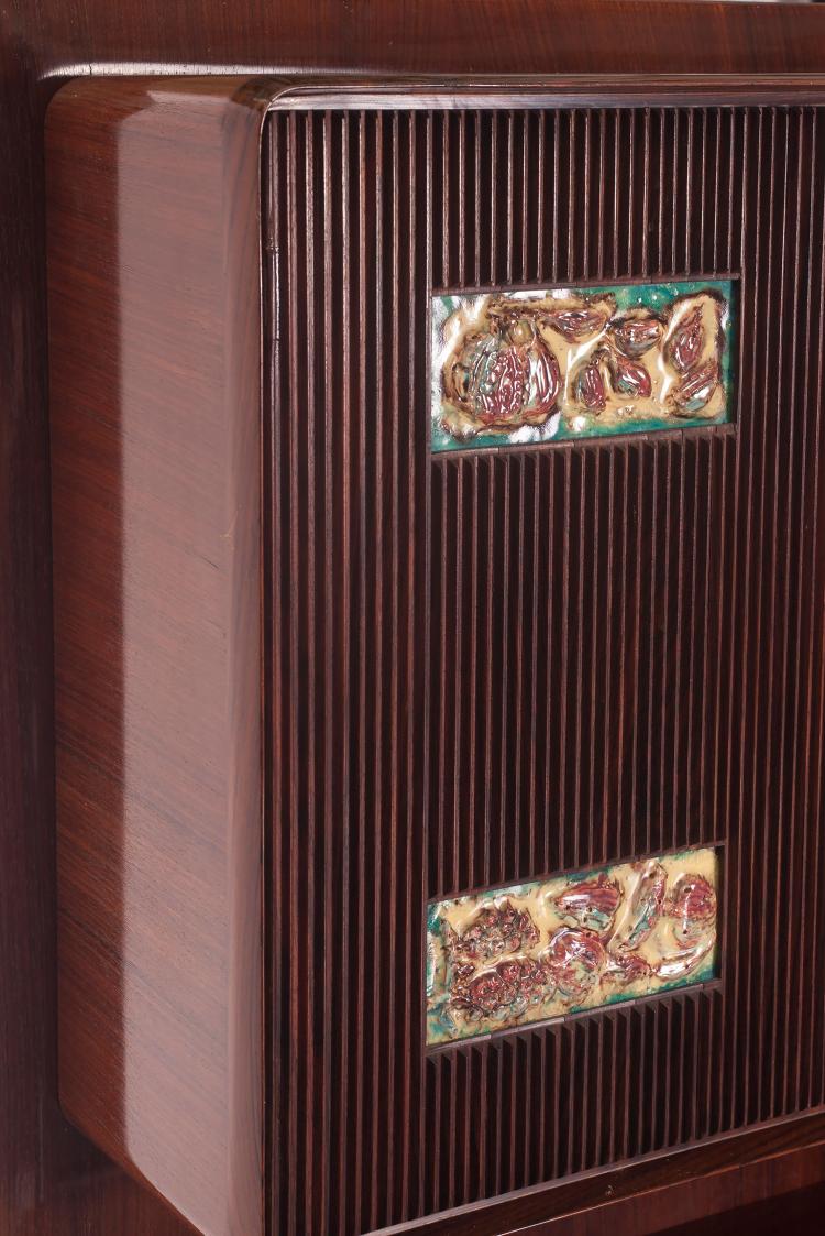 Bild 4 zu Objekt, Bar mit zwei Barhockern, 1950er Jahre, Italien, 127A 41