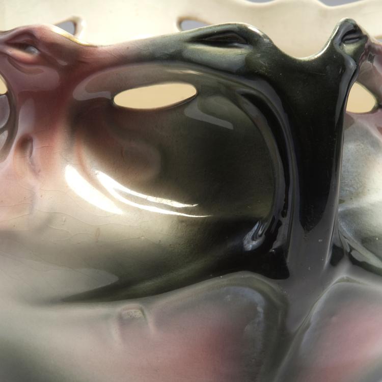 Bild 2 zu Objekt, Cachepot 'Vase de Chalmont', um 1900, Hector Guimard, Bruyn, Gustave & Fils, Fives-Lille, 126 661