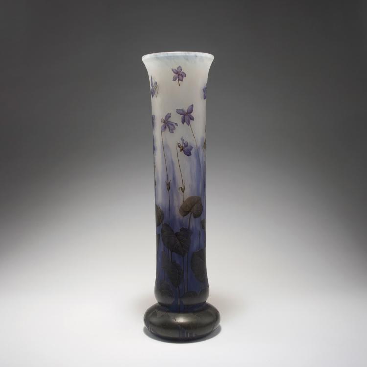 Hauptbild zu Objekt, Tall 'Violettes' vase, c1910, Daum Fr&egrave;res, Nancy, 126 88