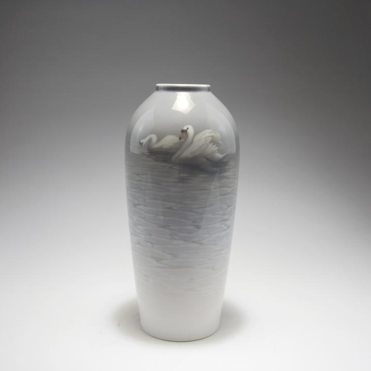 Bild 1 zu Objekt, Vase 'Schw&auml;ne', um 1902, Bing & Gr&ouml;ndahl, Kopenhagen, 126 936