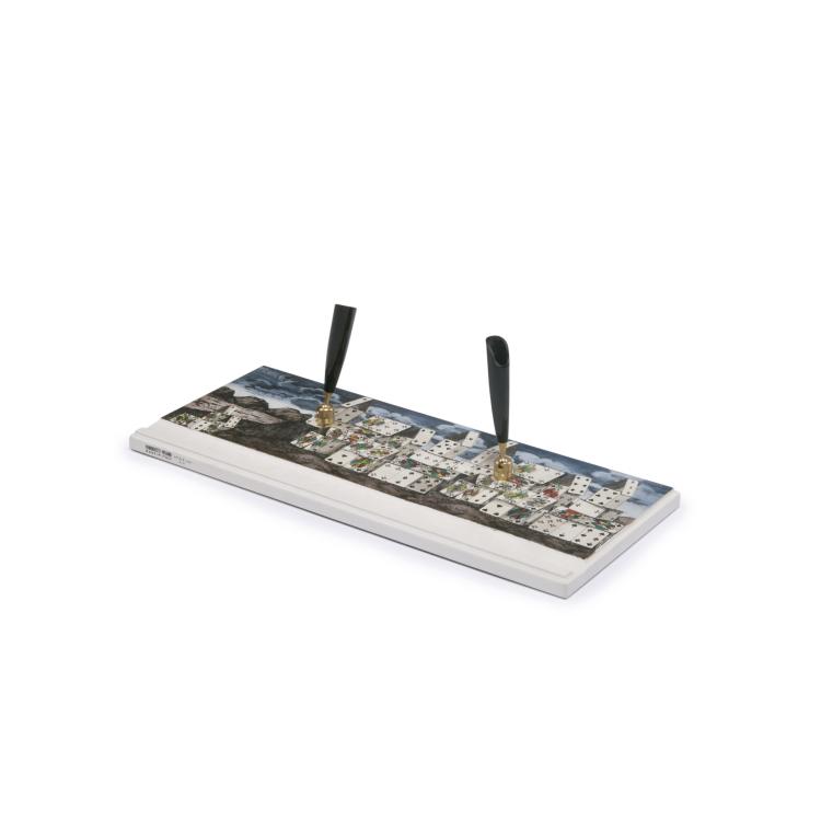 Hauptbild zu Objekt, 'Citt&agrave; di Carte' penholder, 2000, Barnaba Fornasetti, Fornasetti, Mailand, 127A 270