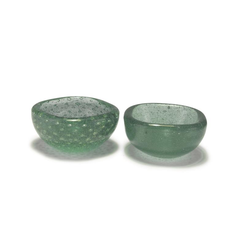 Hauptbild zu Objekt, Two 'Sommerso a bollicine' bowls, c1935, Carlo Scarpa, Venini & C., Murano, 128C 621