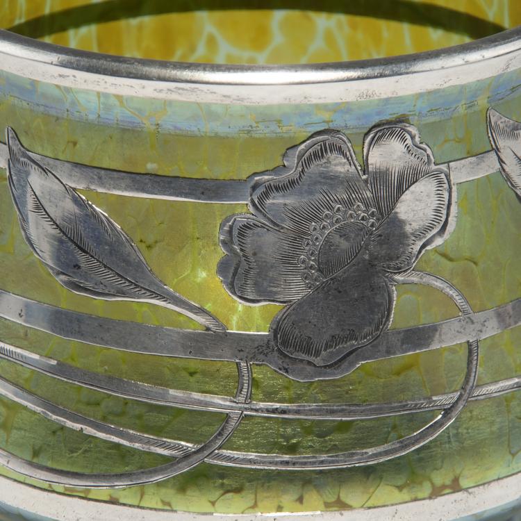 Bild 2 zu Objekt, Papillon-Vase mit Silberauflage, um 1900, L&ouml;tz Wwe., Klosterm&uuml;hle, 126 361