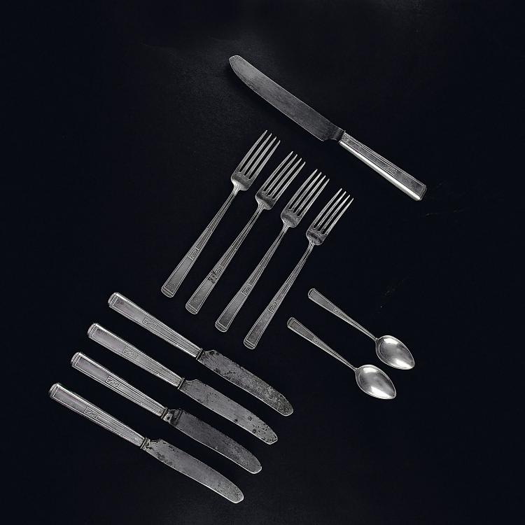Hauptbild zu Objekt, Eleven '2000' pieces of cutlery, 1901, Joseph Maria Olbrich, Clarfeld & Springmeyer, Hemer, 129 446