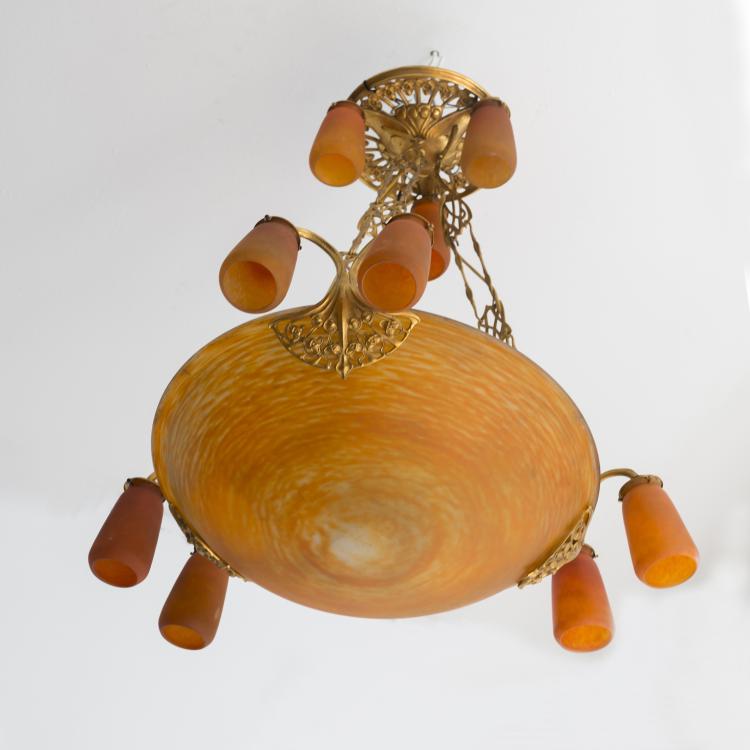 Bild 1 zu Objekt, Large 'Sagittaire' ceiling light, mounting by Louis Majorelle, 1904-10, Louis Majorelle, Daum Fr&egrave;res, Nancy, 129 44