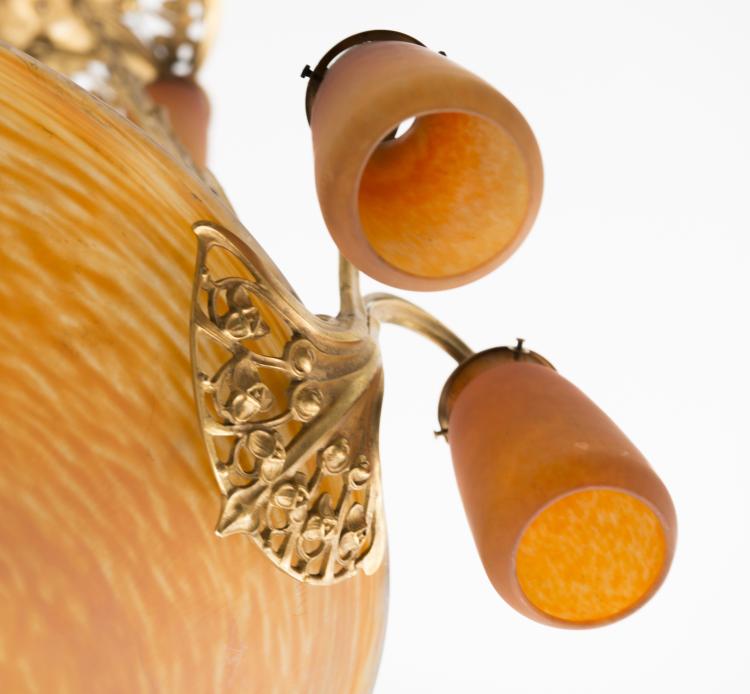Bild 4 zu Objekt, Large 'Sagittaire' ceiling light, mounting by Louis Majorelle, 1904-10, Louis Majorelle, Daum Fr&egrave;res, Nancy, 129 44