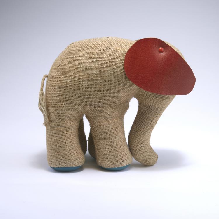 Bild 1 zu Objekt, Small elephant, 1969, Renate M&uuml;ller, Leven KG, H. Josef, Sonneberg, 127B 533