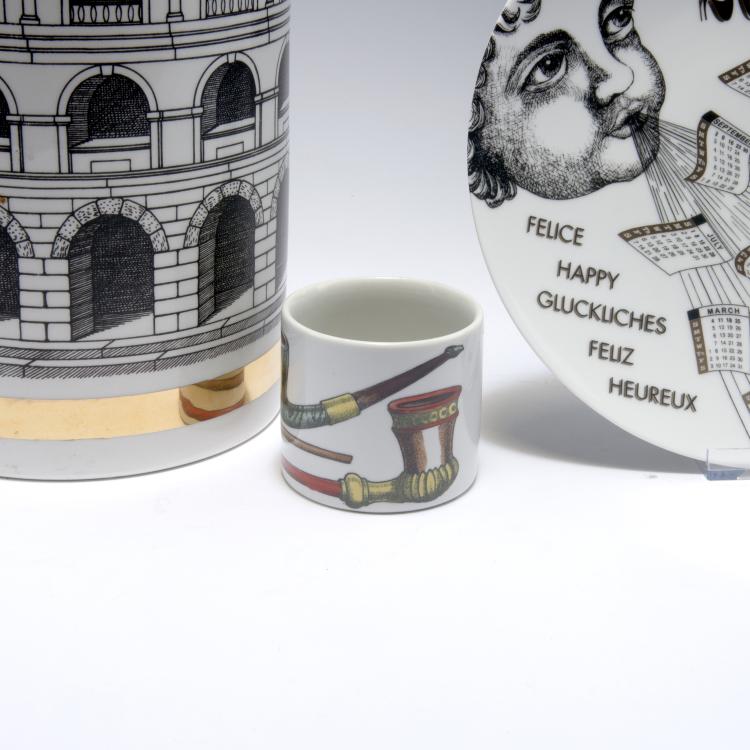 Bild 2 zu Objekt, Dose 'Architettura', Zigarettenhalter 'Pipe', 1960er Jahre und Jahresteller 2012, Piero Fornasetti, Fornasetti, Mailand, 128B 365