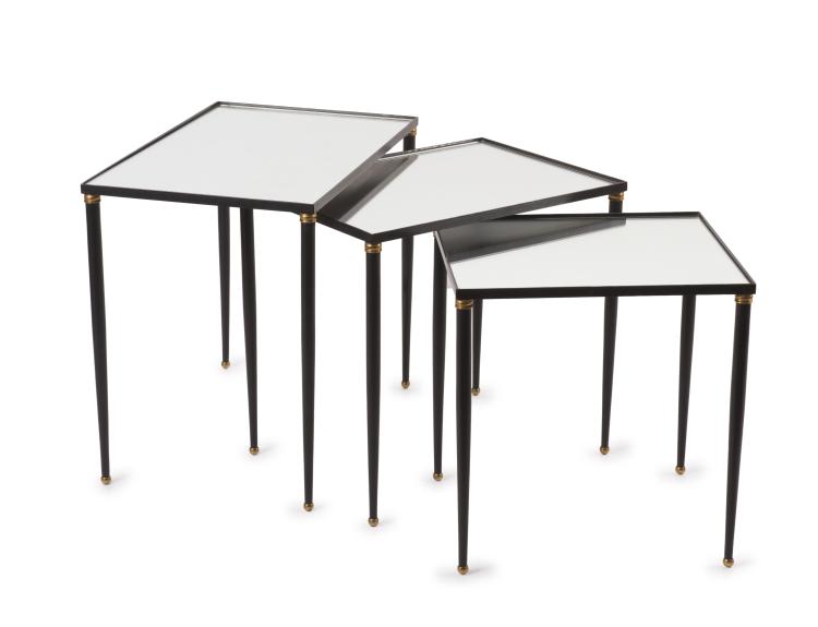 Hauptbild zu Objekt, Three nesting tables, 1950s, Schweiz (zugeschrieben), 127B 370