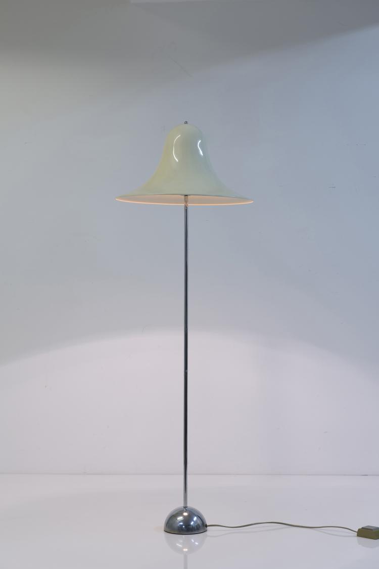 Bild 1 zu Objekt, Stehleuchte 'Pantop', 1980, Verner Panton, 128A 185