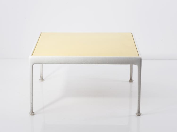Bild 1 zu Objekt, Beistelltisch aus der 'Leisure Collection', 1966, Richard Schultz, Knoll International, New York, 128B 456