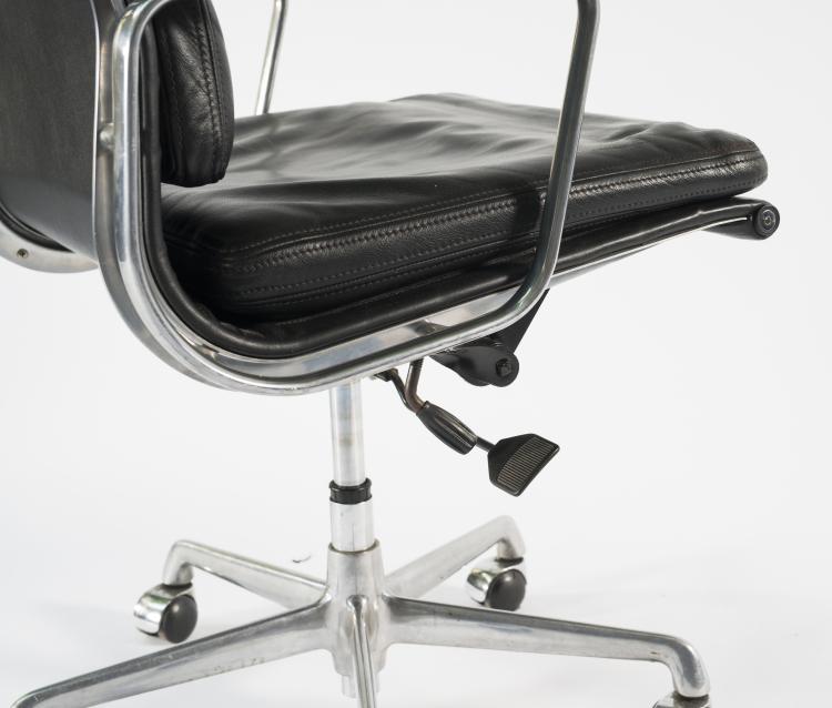 Bild 3 zu Objekt, Armlehnsessel 'Soft pad', 1969, ICF, Cadsana, 128B 482