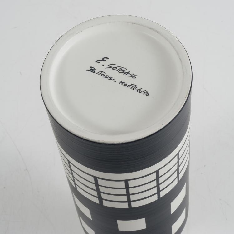 Bild 3 zu Objekt, Vase 'Rocchetto', 1986, Ettore Sottsass, Bitossi, Montelupo, 128B 599