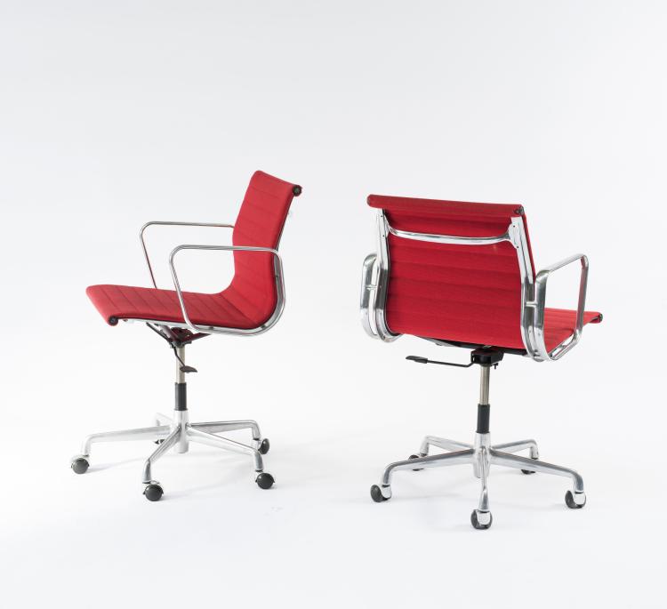 Bild 1 zu Objekt, Zwei Armlehnst&uuml;hle aus der 'Aluminium Group'-Serie, 1958, ICF, Cadsana, 128B 342