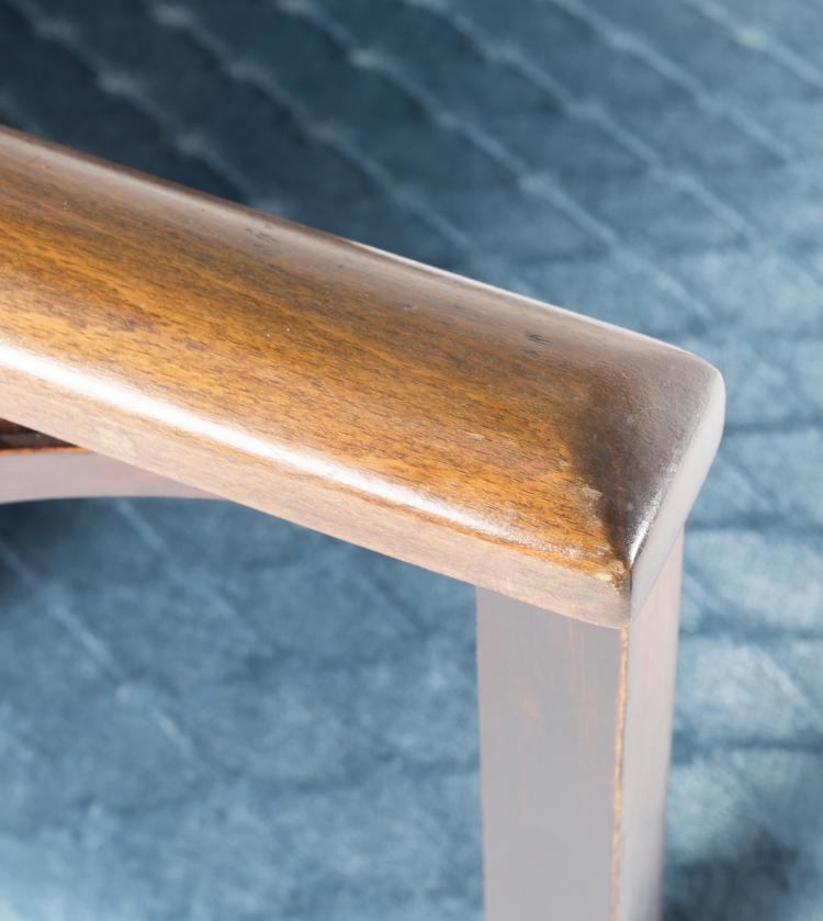 Bild 7 zu Objekt, Dreiteilige Sitzgarnitur, zwei Armlehnst&uuml;hle und ein Zweiersofa, sog. 'Halbmondgarnitur', 1911, Josef Hoffmann, Kohn, J. & J., Wien, 130A 7