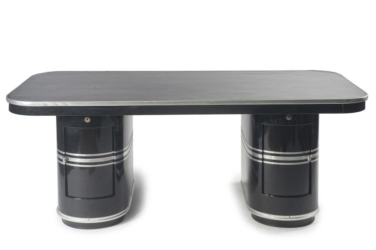 Hauptbild zu Objekt, Rundform Schreibtisch 'Berlin', um 1954, Mauser-Werke, Waldeck, 128B 319