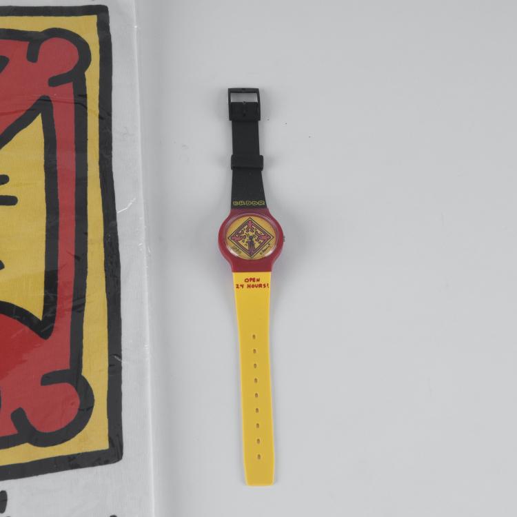 Bild 2 zu Objekt, Armbanduhr und T-Shirt 'BRDDR', 1990, Keith Haring, New Pex, M&uuml;nchen, 128B 591