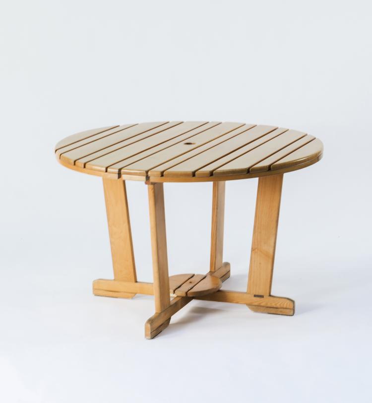 Bild 5 zu Objekt, Gartentisch und vier Garten-Armlehnst&uuml;hle, um 1955, Triconfort, Frankreich, 128B 322