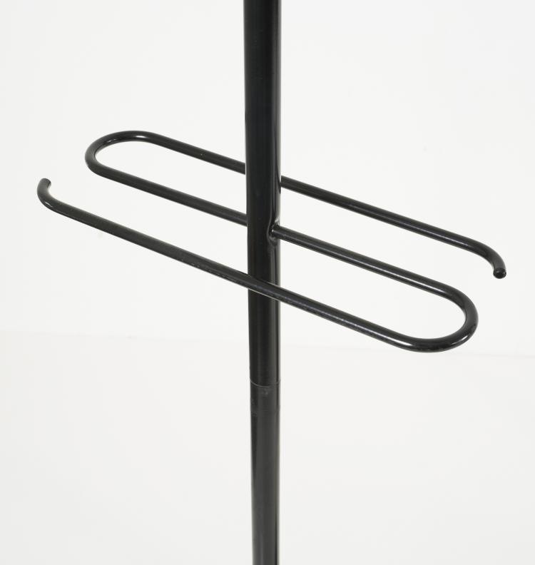 Bild 3 zu Objekt, F&uuml;nf Garderoben, Stumme Diener und Schirmst&auml;nder 'Servietto', 'Servopluvio', 'Servotutto', 'Servomanto' und 'Servonotte' um 1974-87, Achille Castiglioni, Zanotta, Nova Milanese, 128B 569