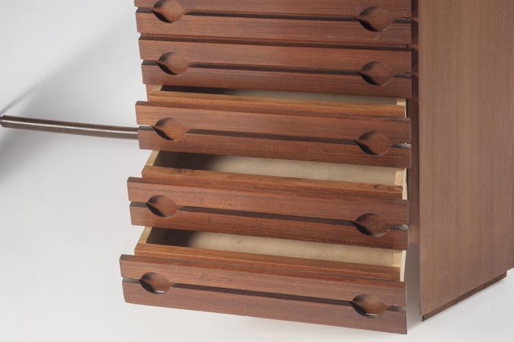 Bild 7 zu Objekt, Schreibtisch und Arbeitstisch, um 1958, Italien, 128B 352