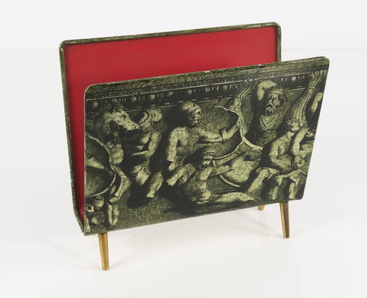Bild 2 zu Objekt, 'Bassorilievo' magazine rack, 1950/60s, Piero Fornasetti, Fornasetti, Mailand, 128B 378