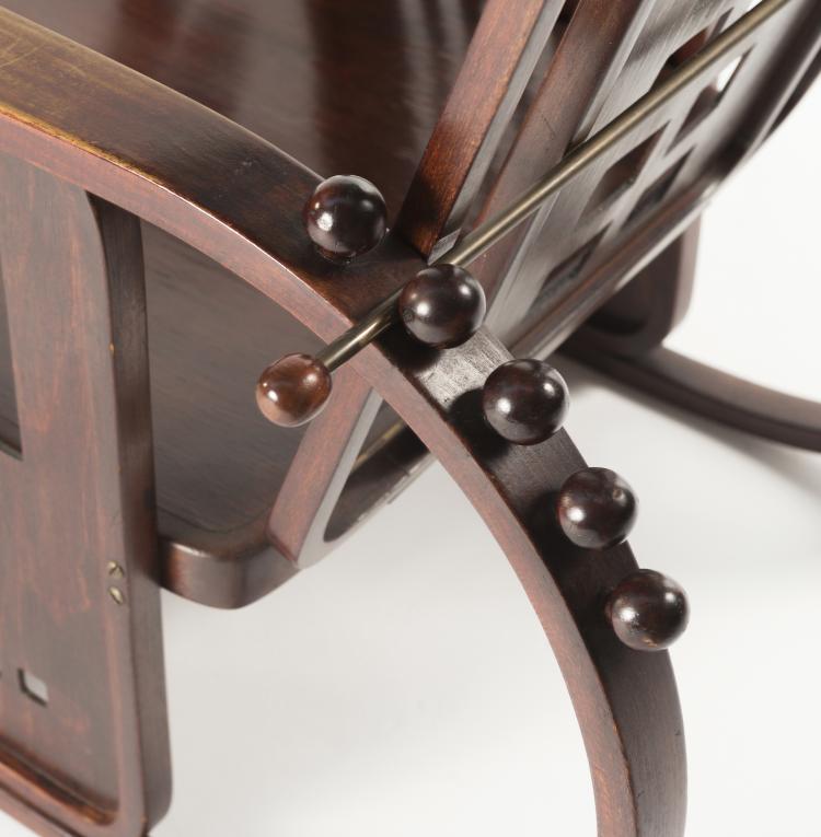 Bild 6 zu Objekt, 'Sitzmaschine', c1905, Josef Hoffmann, Kohn, J. & J., Teschen, 130A 1