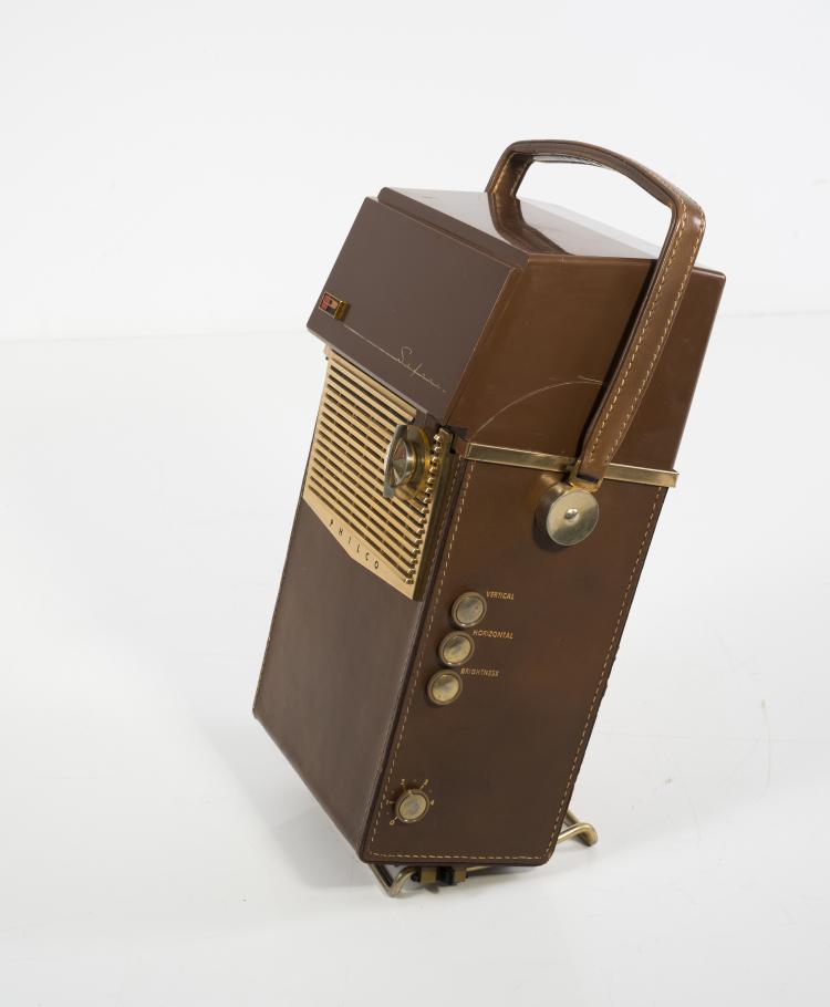 Bild 6 zu Objekt, Tragbarer Fernseher 'Safari', 1959, Philco, USA, 128B 391