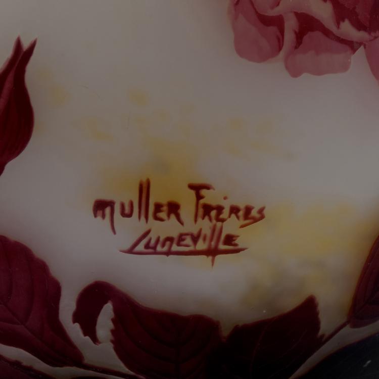 Bild 2 zu Objekt, Tall 'Roses' vase, c1925, Muller Fr&egrave;res, Lun&eacute;ville, 129 252