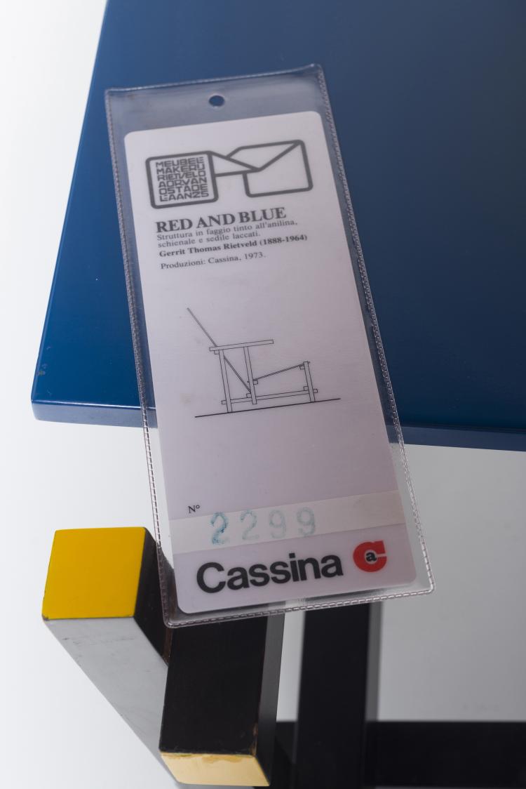 Bild 1 zu Objekt, Armlehnsessel 'Rot-Blau', 1918, Gerrit Rietveld, Cassina, Mailand, 128B 195